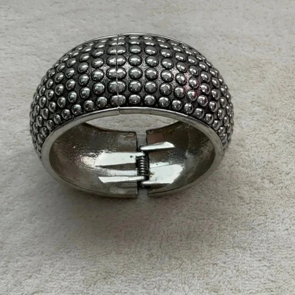 Bangle - Picture 4 of 4
